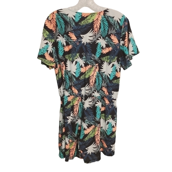 Mododoc | Women's Floral Print Short Sleeve Shorts Romper (Size Medium) - Picture 12 of 12